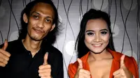 Penyanyi Agus Sukirno Gandeng Wanita Lain, Istri Ogah Buka Suara