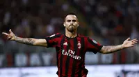 Suso jarang diberikan kesempatan bermain dan dilepaskan hanya bermahae 1,3 juta euro saja. Sempat dipinjamkan ke Genoa kini Suso menjadi pemain kunci AC Milan dua tahun belakangan. (AFP/Marco Bertolacci)