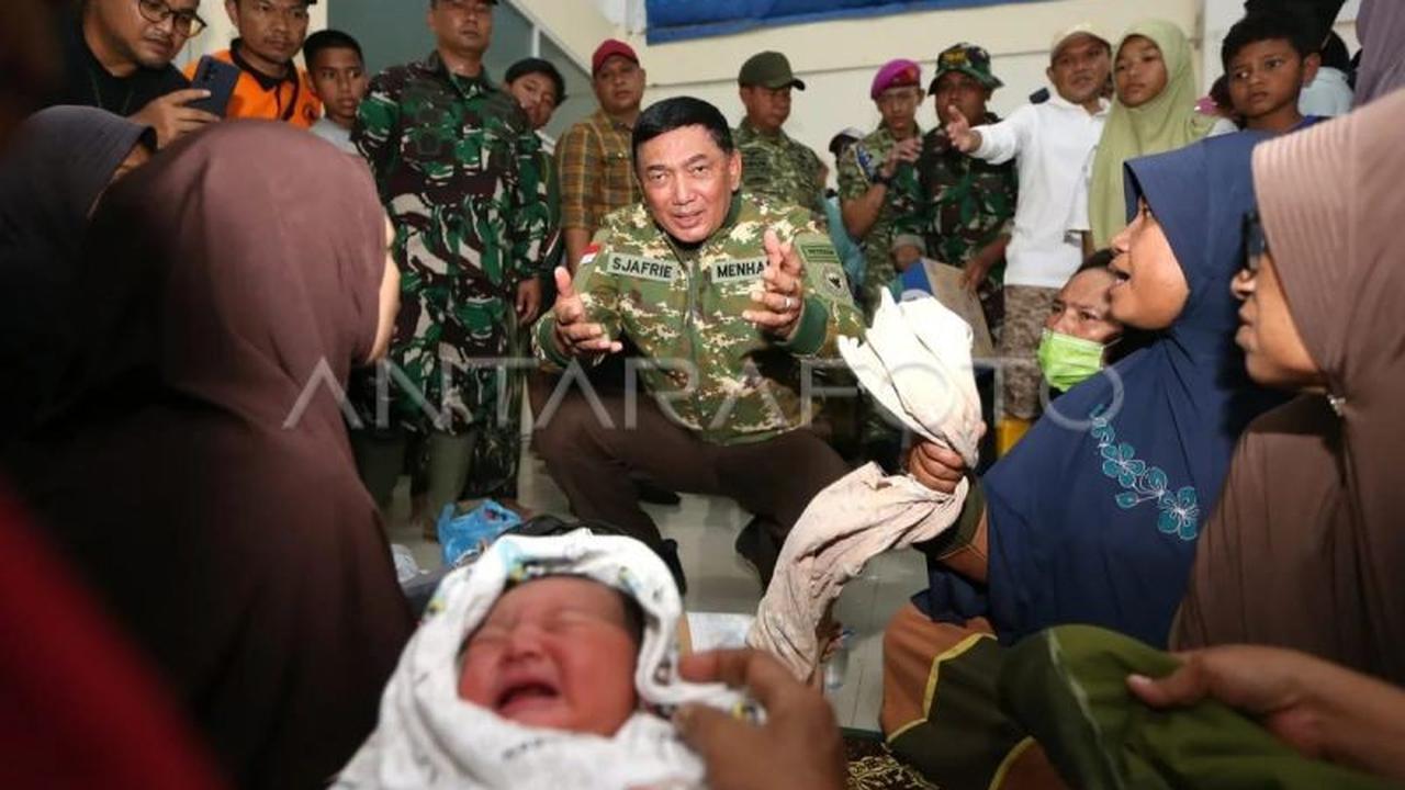 Menhan Tegaskan Bantuan Bencana Aceh Disalurkan Via Udara untuk Percepatan Penanganan