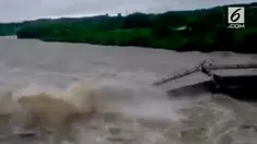 Banjir melanda sejumlah wilayah di Kuba mengakibatkan kilang minyak rusak bocor.