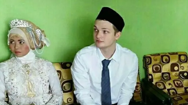 Bikin Iri, Gadis Wonogiri Dinikahi Bule Ganteng Selandia Baru