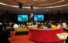 Suasana live webcast peluncuran BlackBerry 10 di Jakarta