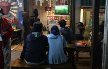 7 Tips Ampuh Begadang Nonton Timnas Indonesia U-17 vs Afghanistan U-17 Tanpa Lemas di Pagi Hari