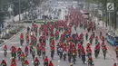 Ratusan pesepeda mengikuti kegiatan bertajuk Gowes Bersama Indonesia Damai #iRide4Peace di kawasan Jakarta, Minggu (4/11). Acara bersepeda bersama ini dibalut deklarasi untuk mendukung Pemilu damai. (Liputan6.com/Immanuel Antonius)