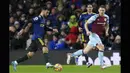 Manchester United memperoleh sejumlah peluang untuk memperbesar keunggulan. Namun, tak ada gol tambahan yang tercipta hingga pertandingan memasuki jeda turun minum. (AP Photo/Jon Super)