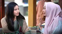 Acha Septriasa dan Eddies Adelia bermain dalam film Mumun