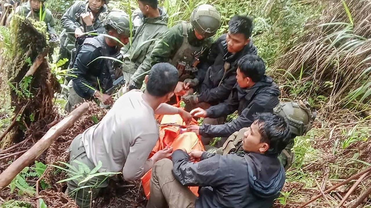 FOTO: Komandan Operasi KKB Tewas Ditembak Satgas Operasi Damai Cartenz di Intan Jaya