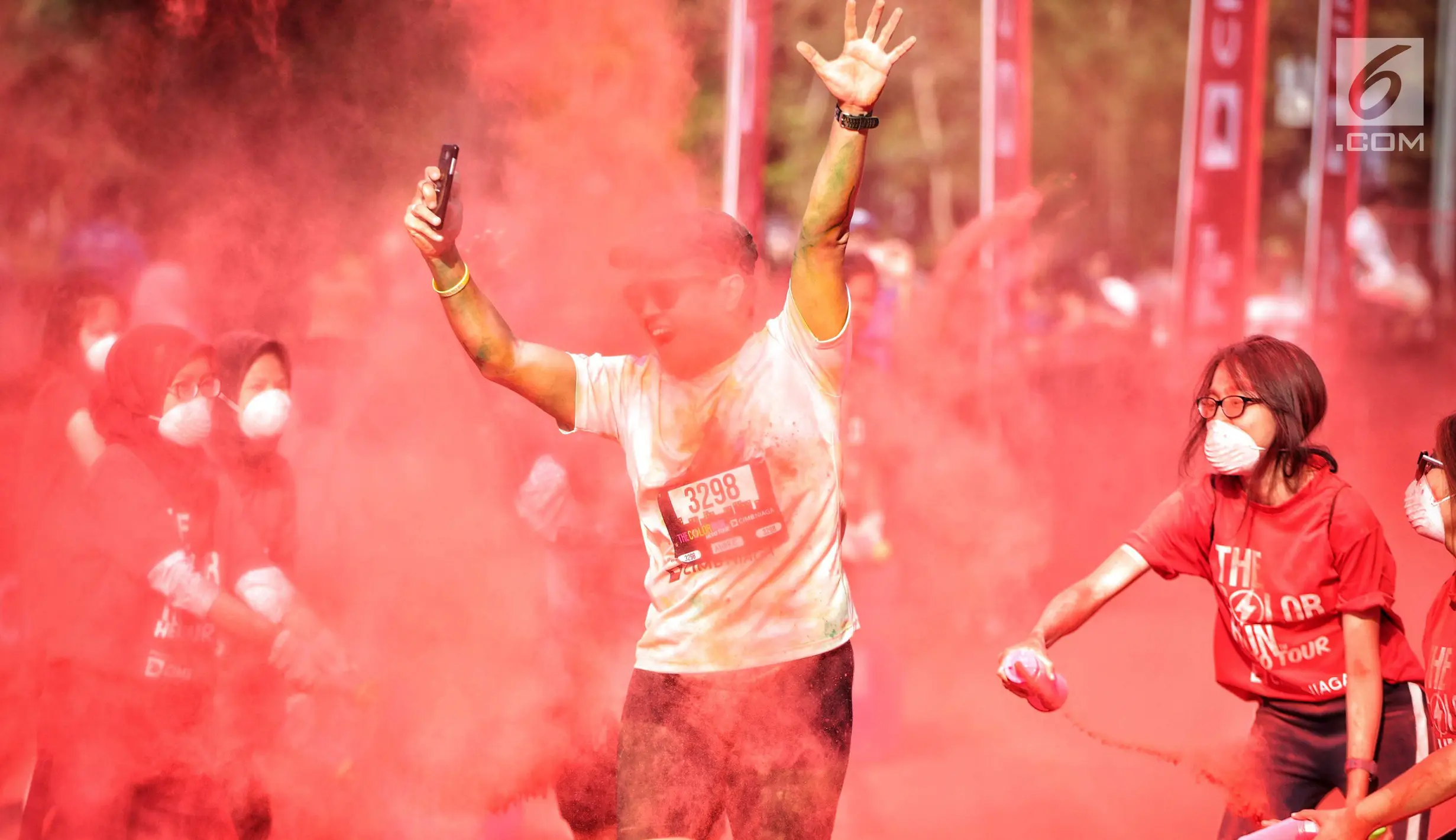 FOTO: 13 Ribu Peserta The Color Run Warnai Jakarta - Foto Liputan6.com
