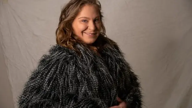 Model Plus Size
