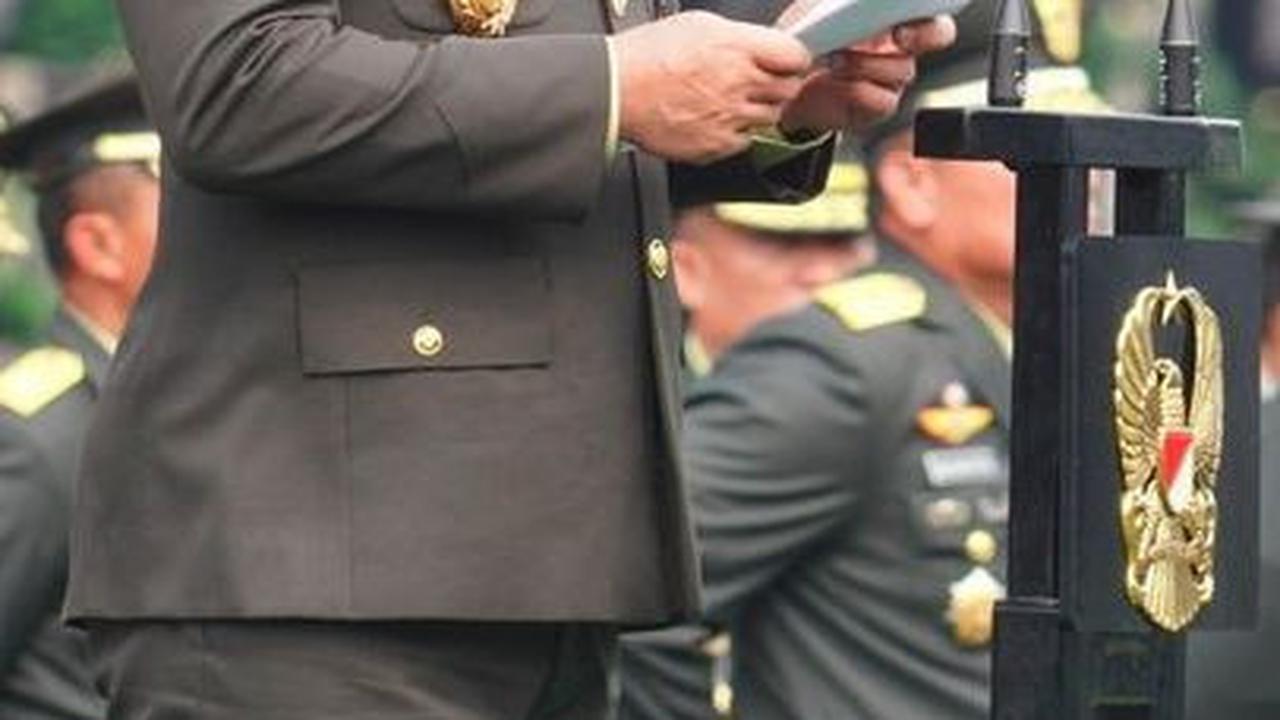 "Tugas dan tantangan yang akan kalian hadapi ke depan sangat berat. Menjadi seorang Perwira TNI Angkatan Darat bukan hanya sekadar gelar atau pangkat," ujar Maruli Simanjuntak.<br>