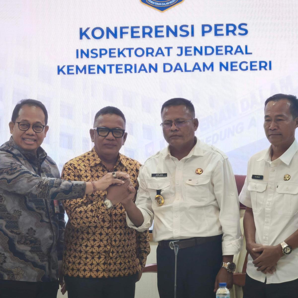 Walkot Prabumulih Disanksi Kemendagri Buntuk Pencopotan Kepala Sekolah