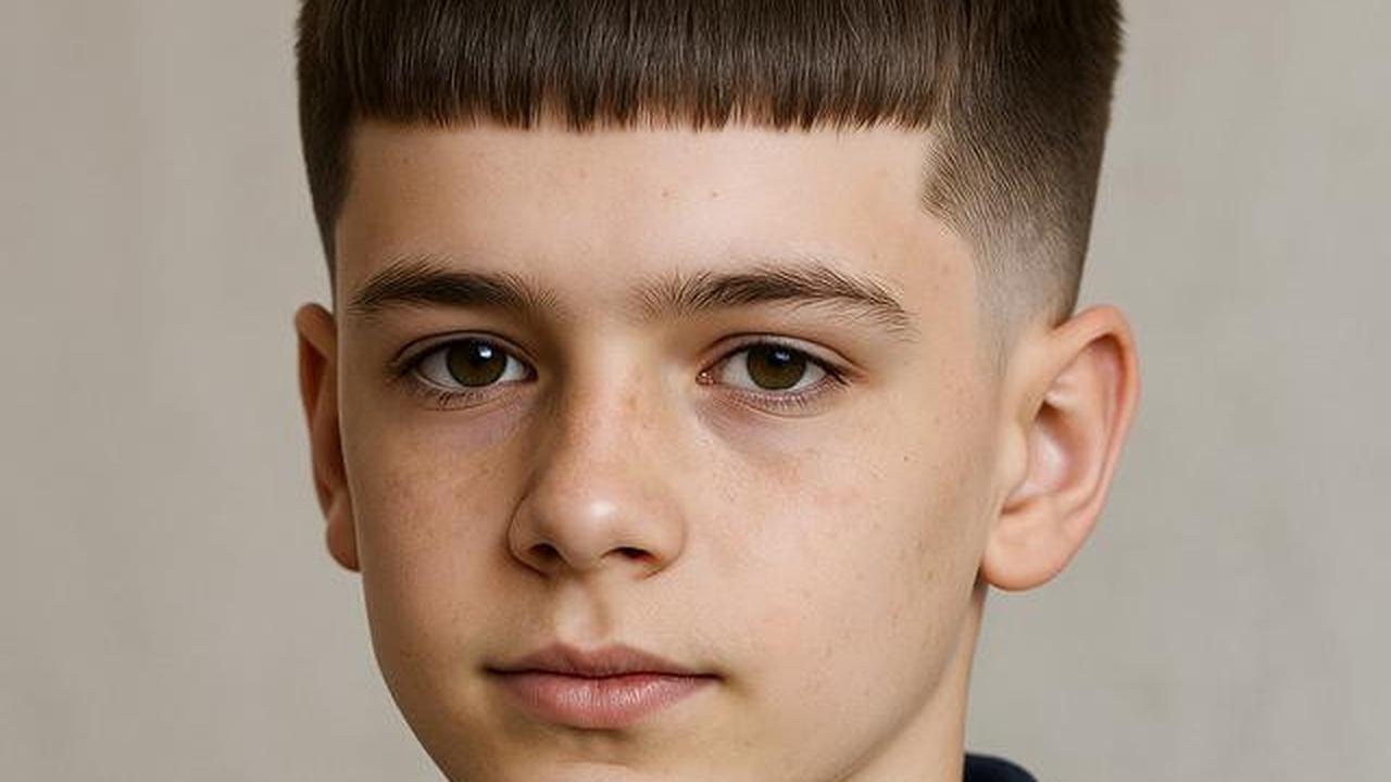 7 Model Rambut Anak Sekolah Laki-Laki 2025 yang Keren dan Tetap Sopan