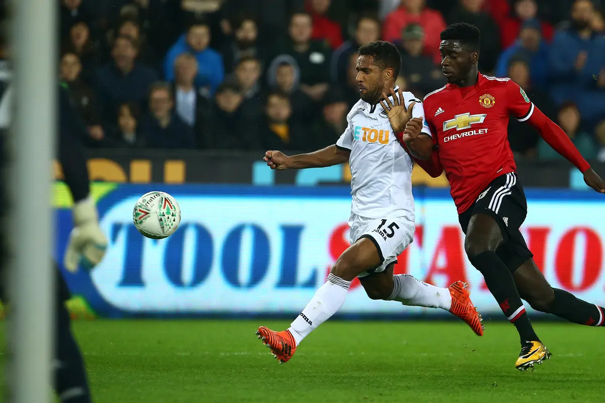 Manchester United  Hancurkan Swansea City