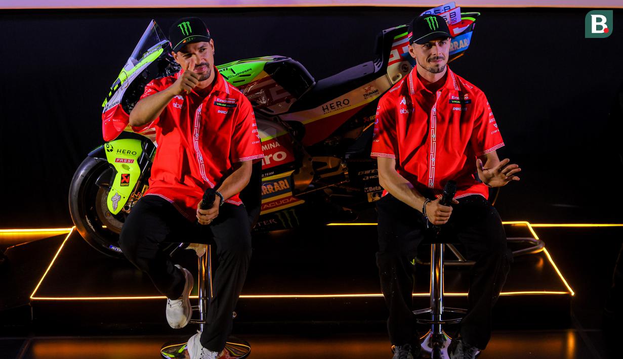 <p>Nantinya kedua pembalap Pertamina Enduro VR46 Racing Team, Franco Morbidelli dan Fabio Di Giannantonio akan menggunakan desain ini pada balapan hari Minggu, 5 Oktober saat Pertamina GP of Indonesian 2025. (Bola.com/Bagaskara Lazuardi)</p>