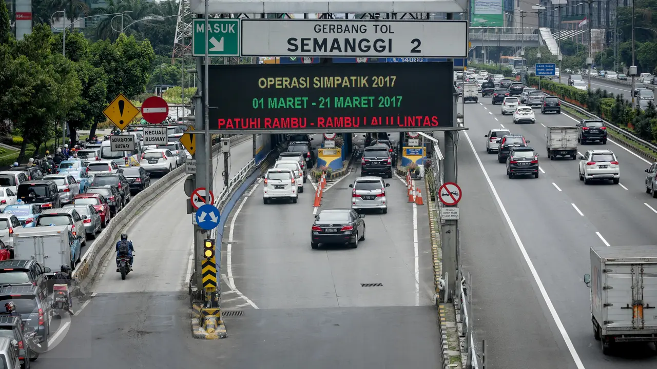 Bayar Tol Tak Bisa Pakai Uang Tunai Mulai Tahun Ini