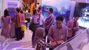 Pengunjung mendatangi stand BTN di acara Indonesia Banking Expo (IBEX) 2015 di JCC, Jakarta, Kamis (10/9/2015). Sejumlah bank menawarkan beragam fasilitas untuk menarik pengunjung menabung di tempatnya. (Liputan6.com/Angga Yuniar)