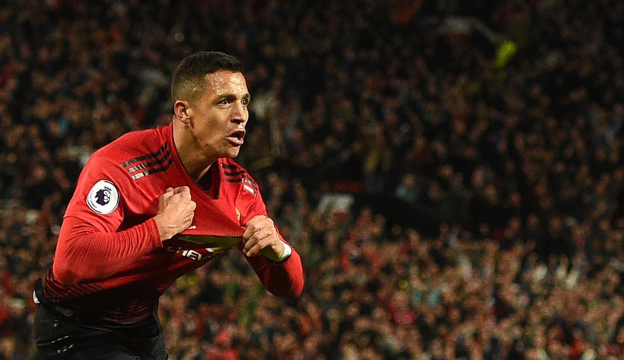 1. Alexis Sanchez - Pemain asal Chili ini bergabung dengan Manchester United pada 2018 dengan transfer mencapai 34 juta euro. Namun, Sanchez gagal bersinar di Manchester United dan hanya mengoleksi lima gol dari 45 pertandingannya. (AFP/Oli Scarff)