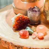 Baik untuk kesehatan kulit, ini 5 jenis healing crystal yang wajib dimiliki. (Foto: Unsplash).