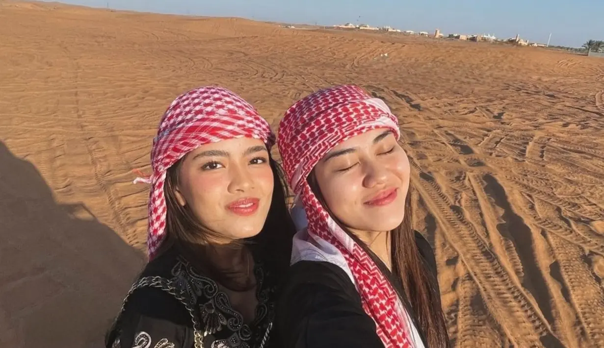 Pesona Aaliyah Massaid Pakai Sorban dan Kerudung di Dubai, Pujian