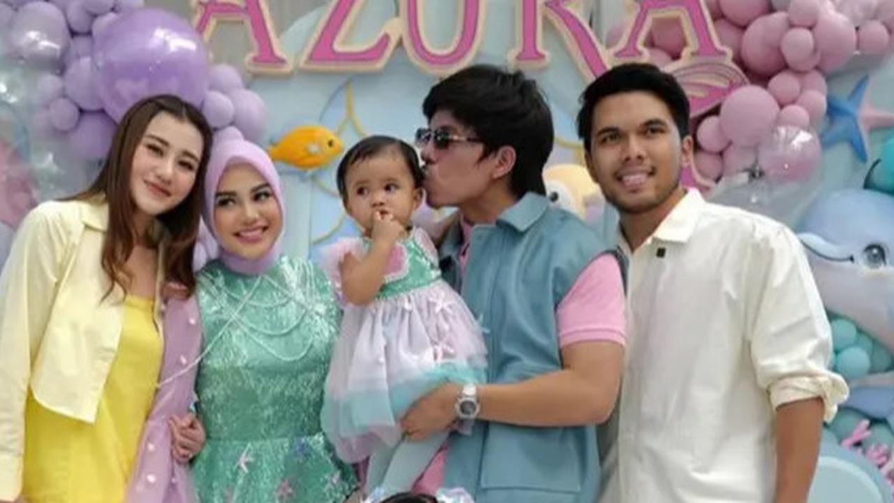 Potret Pasangan Artis Hadir di Pesta Ulang Tahun Kedua Azura, Anak Atta Halilintar dan Aurel Hermansyah