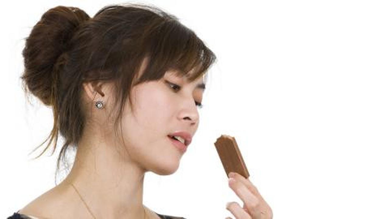Wanita lebih memilih cokelat daripada seks