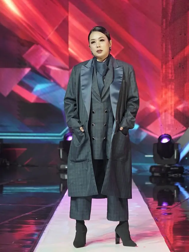Inspirasi Blazer ala Soimah (Foto: Instagram @showimah)