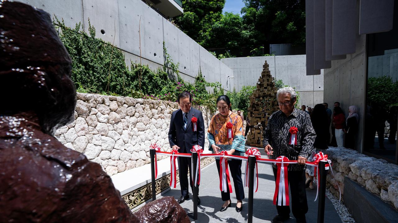 Puan Resmikan Patung Bung Karno di Tokyo
