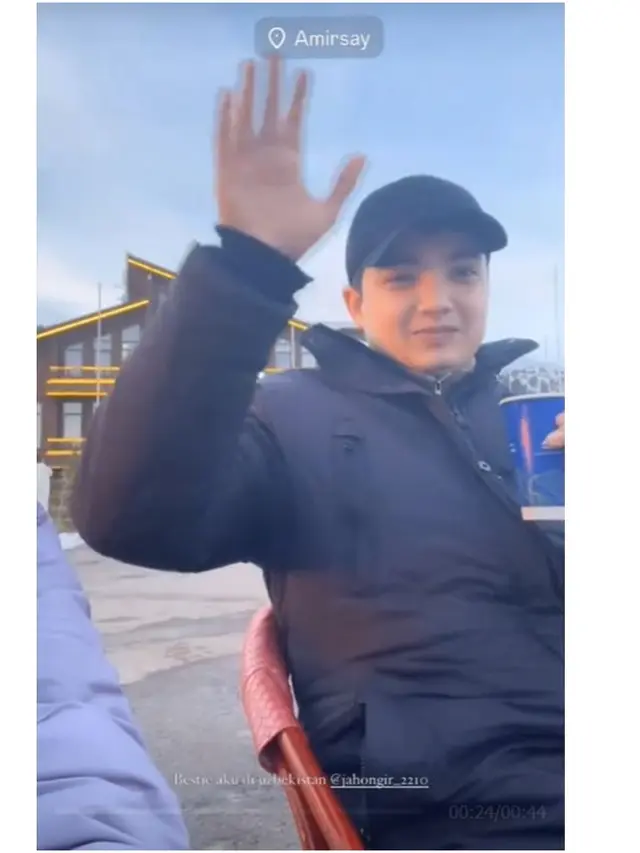 6 Momen Nadzira Shafa Bertemu Tour Guide Mirip Ameer Azzikra di Uzbekistan