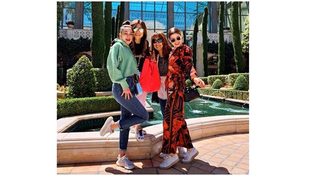 Tak Hadiri Resepsi Pernikahan Syahrini, Ini 7 Potret Luna Maya Liburan di Amerika