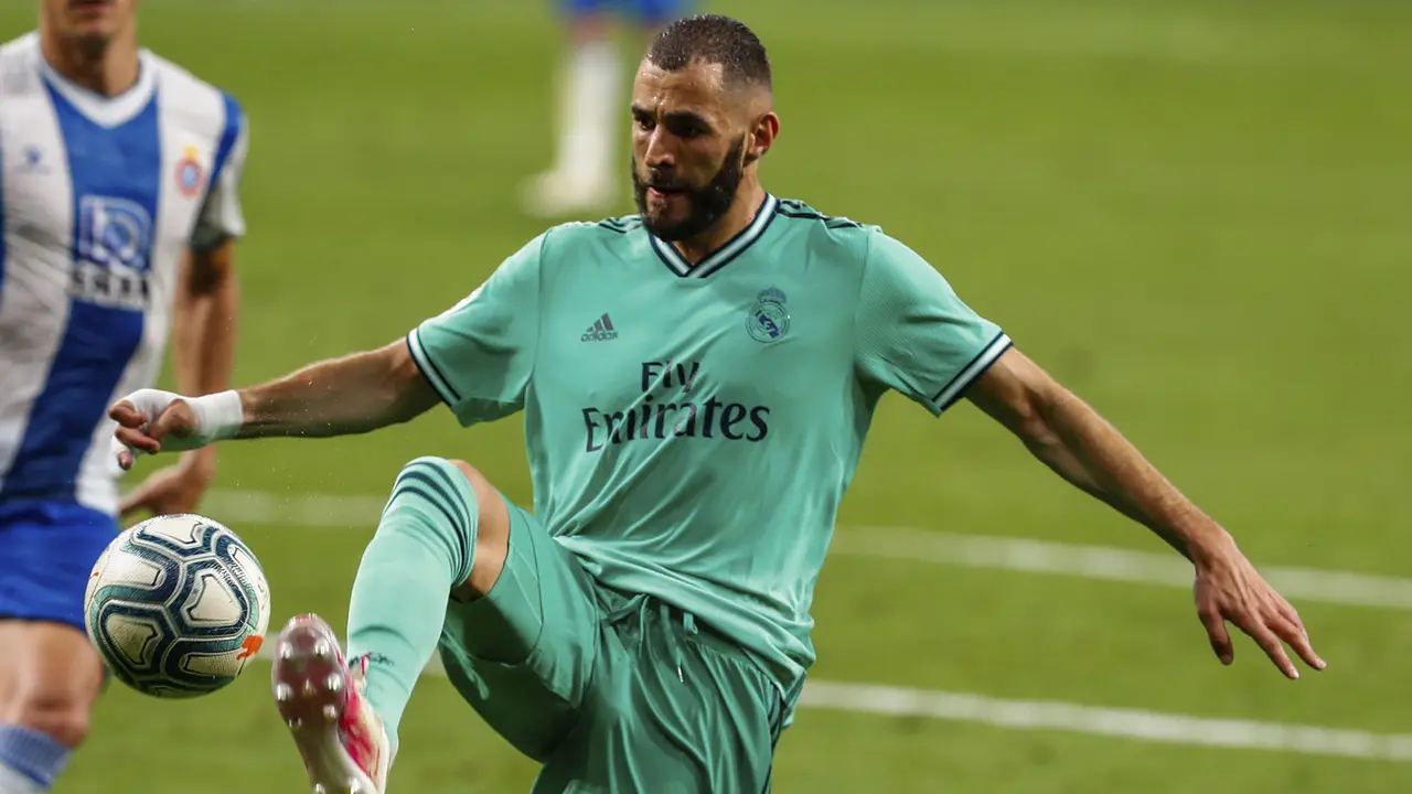 FOTO: Kalahkan Espanyol, Real Madrid Puncaki Klasemen La Liga