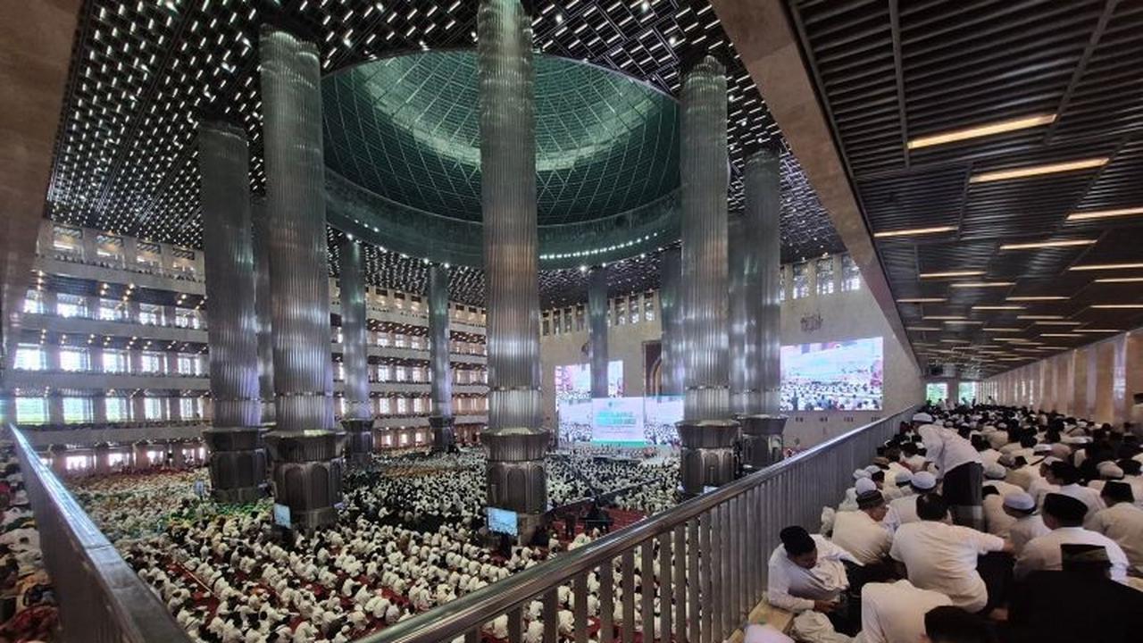 Puluhan Ribu Jamaah Padati Istiqlal, Doa Bersama MUI untuk Keselamatan Bangsa