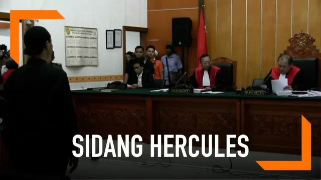 Hercules menjalani sidang vonis hari ini. Majelis hakim PN Jakarta Barat menjatuhi hukuman penjara 8 bulan dalam kasus penyerobotan lahan.