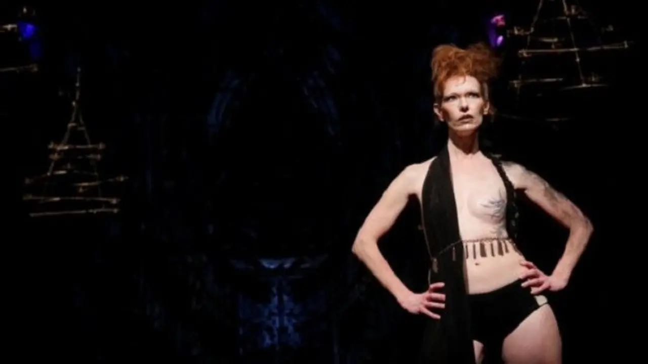 Kepedulian terhadap kanker payudara ditunjukkan di panggung New York Fashion Week. 