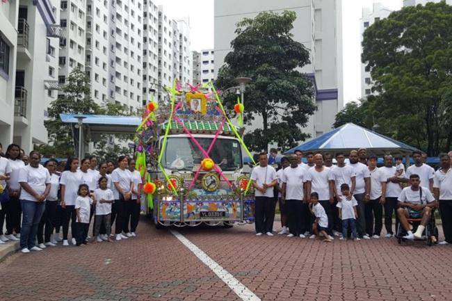 Tuan meninggal beberapa waktu lalu dan dimakamkan dengan prosesi pemakaman Tionghoa yang sebenarnya tidak begitu dipahami anak-anaknya/copyright straitstimes.com