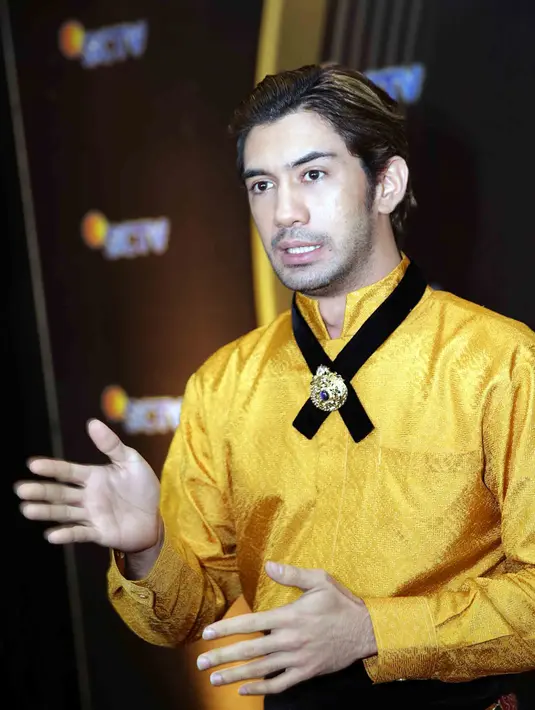 Dalam kategori Pemeran Pria Utama Tervaorit, nama Reza mendapatkan dua nominasi sekaligus. Satu lagi dalam film Rudy Habibie yang berperan sebagai Rudy atau Habibie waktu kecil. (Deki Prayoga/Bintang.com)