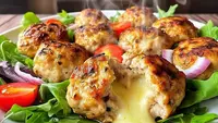 Cara Membuat Bola-Bola Ayam Isi Keju Renyah dan Lumer