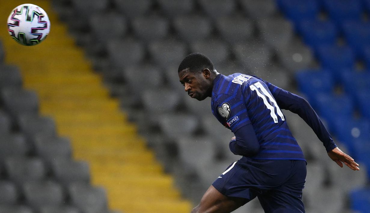 Ousmane Dembele bisa saja pergi dari Barcelona dengan status bebas transfer jika kontraknya di 2022 tidak diperpanjang dan Blaugrana masih terganjal masalah finansial. Saat ini Dembele berbanderol 50 juta euro. (Foto: AFP/Franck Fife)