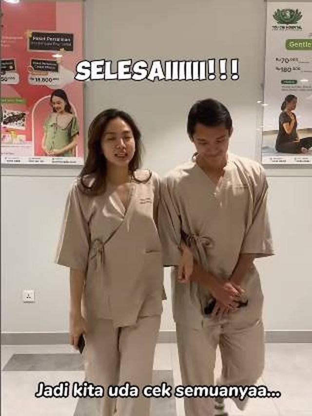 7 Potret Jonatan Christie dan Shanju Umumkan Hamil Anak Pertama, Penuh Kebahagiaan