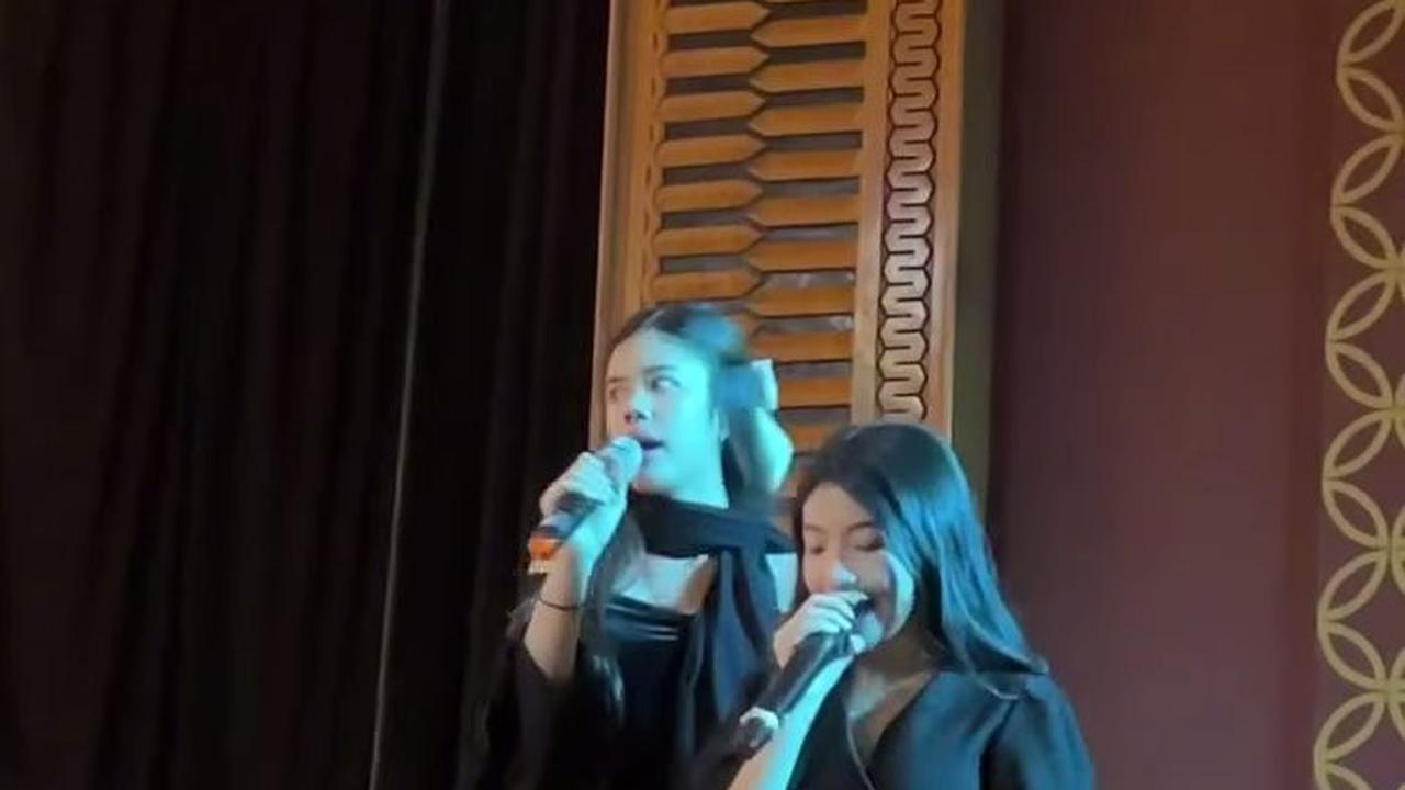 Tampil di Acara Sekolah, 7 Potret Safeea Anak Mulan Jameela dan Ahmad Dhani Perlihatkan Kemampuannya Menyanyi