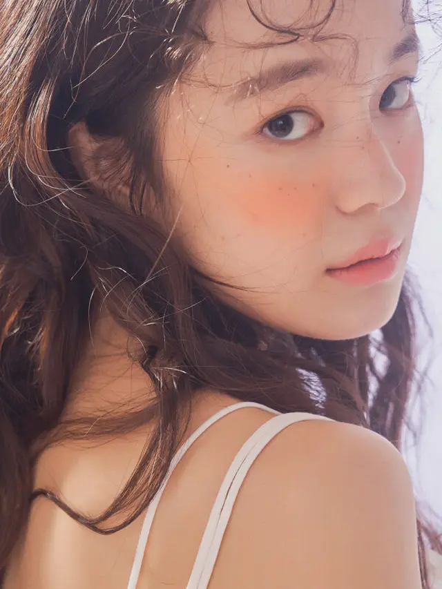 Park Hye Eun. ( H& Entertainment -  http://www.h-andent.com)