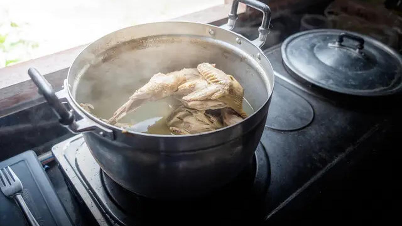 Resep Rebus Ayam Bebas Kolesterol dengan 1 Bahan Dapur Saja