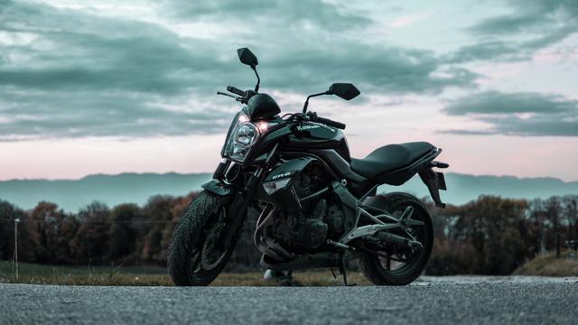 Ilustrasi mimpi, motor