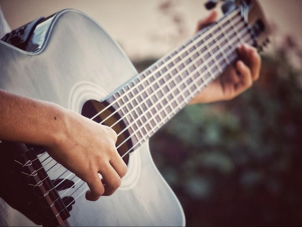 Cara Stem Gitar: Aplikasi
