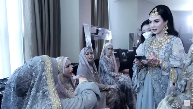 7 Potret Arumi Bachsin Sehari Jadi Gadis India Ini Curi Perhatian