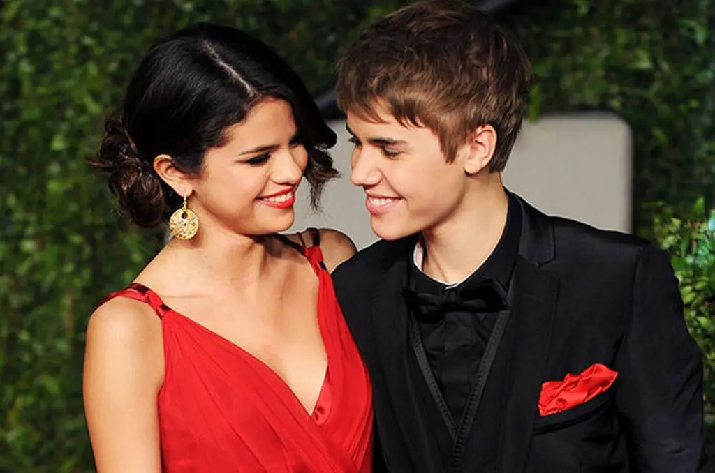 Seperti yang dilansir dari HollywoodLife, meski mereka sering bertengkar di masa lalu dan berpisah, Justin selalu tahu bahwa dia dan Selena akan kembali bersatu. (Billboards)