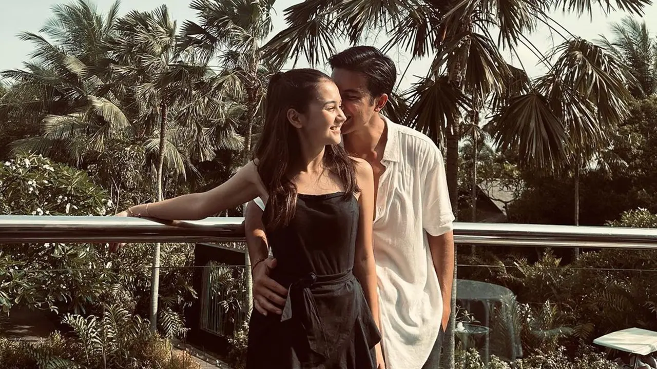 Masih di Bawah Umur, Intip Potret Gaya Pacaran Sandrinna dan Junior Roberts yang Dinilai Terlalu Dewasa