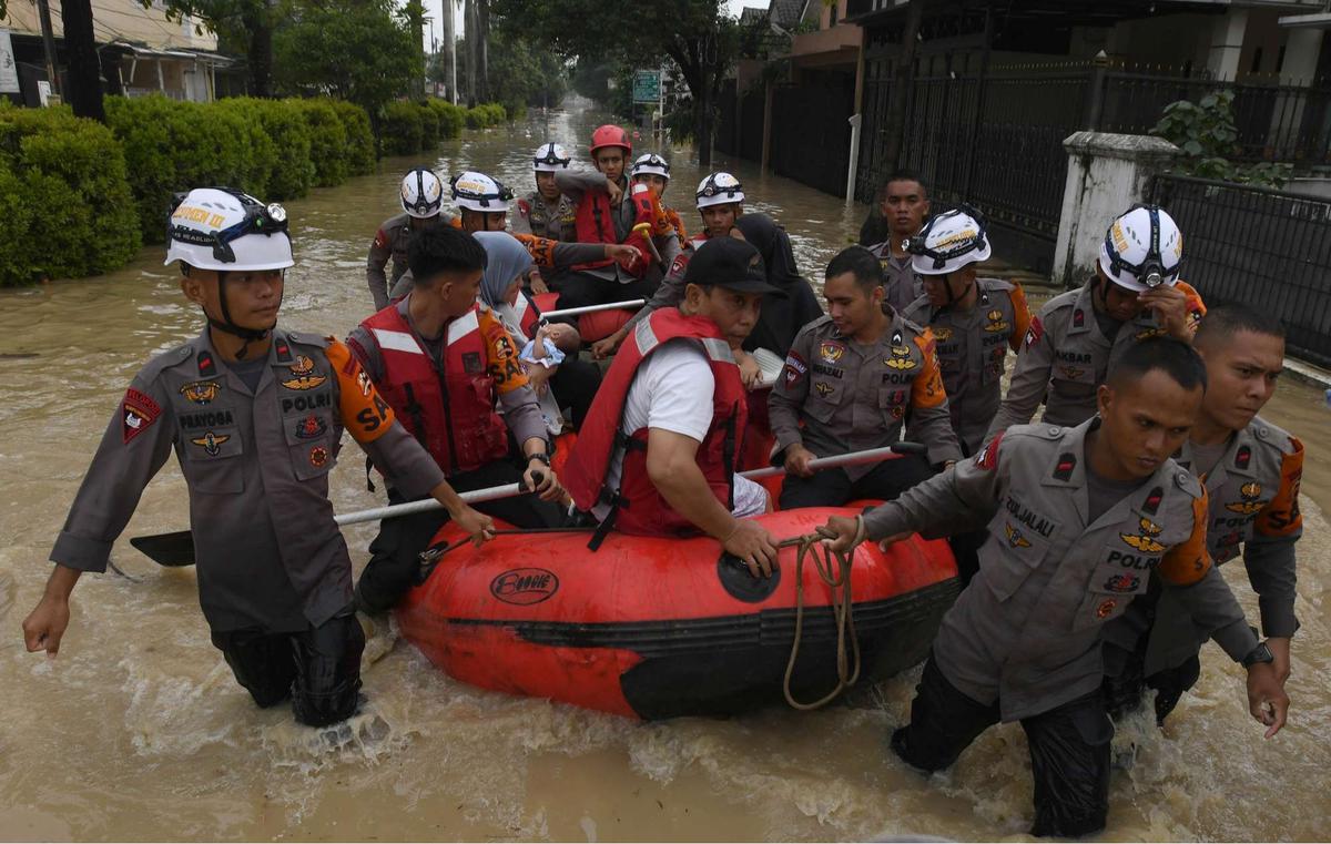 Banjir di Vila Nusa Indah Bogor