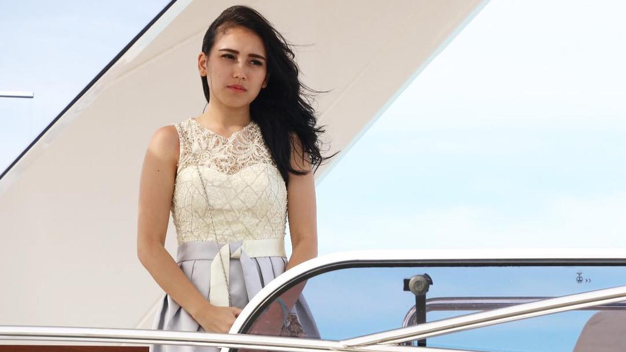 [Bintang] Ayu Ting Ting
