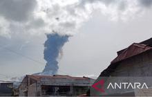 Gunung Marapi Meletus Muntahkan Abu Vulkanik Setinggi 1.600 Meter