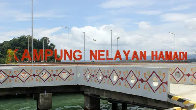 Hangat Matahari Pagi dari Kampung Nelayan Hamadi - Regional Liputan6.com